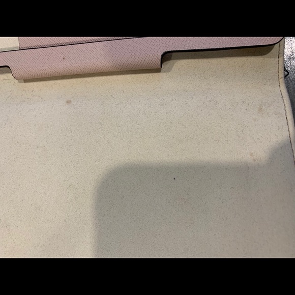 ⭐️Michael Kors Tablet case⭐️ - Picture 4 of 4